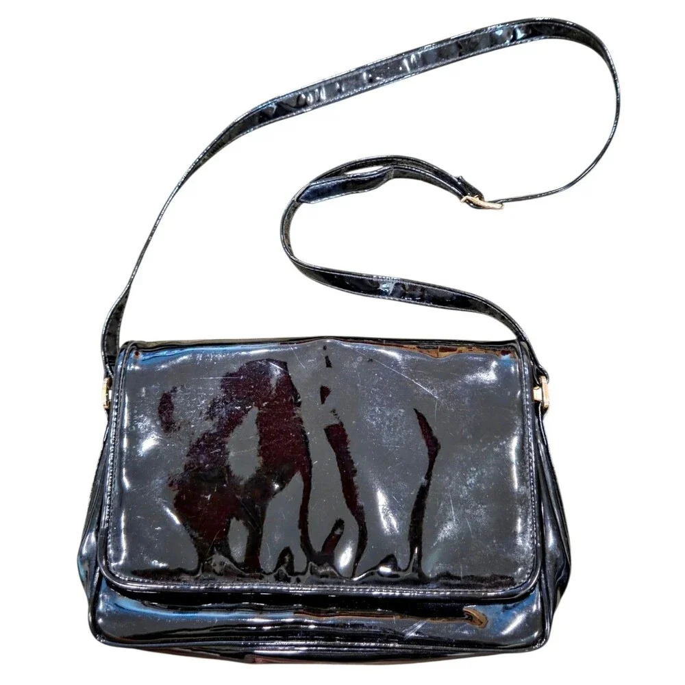 Vintage 1970s–1980s Black Patent Finish Shoulder Bag